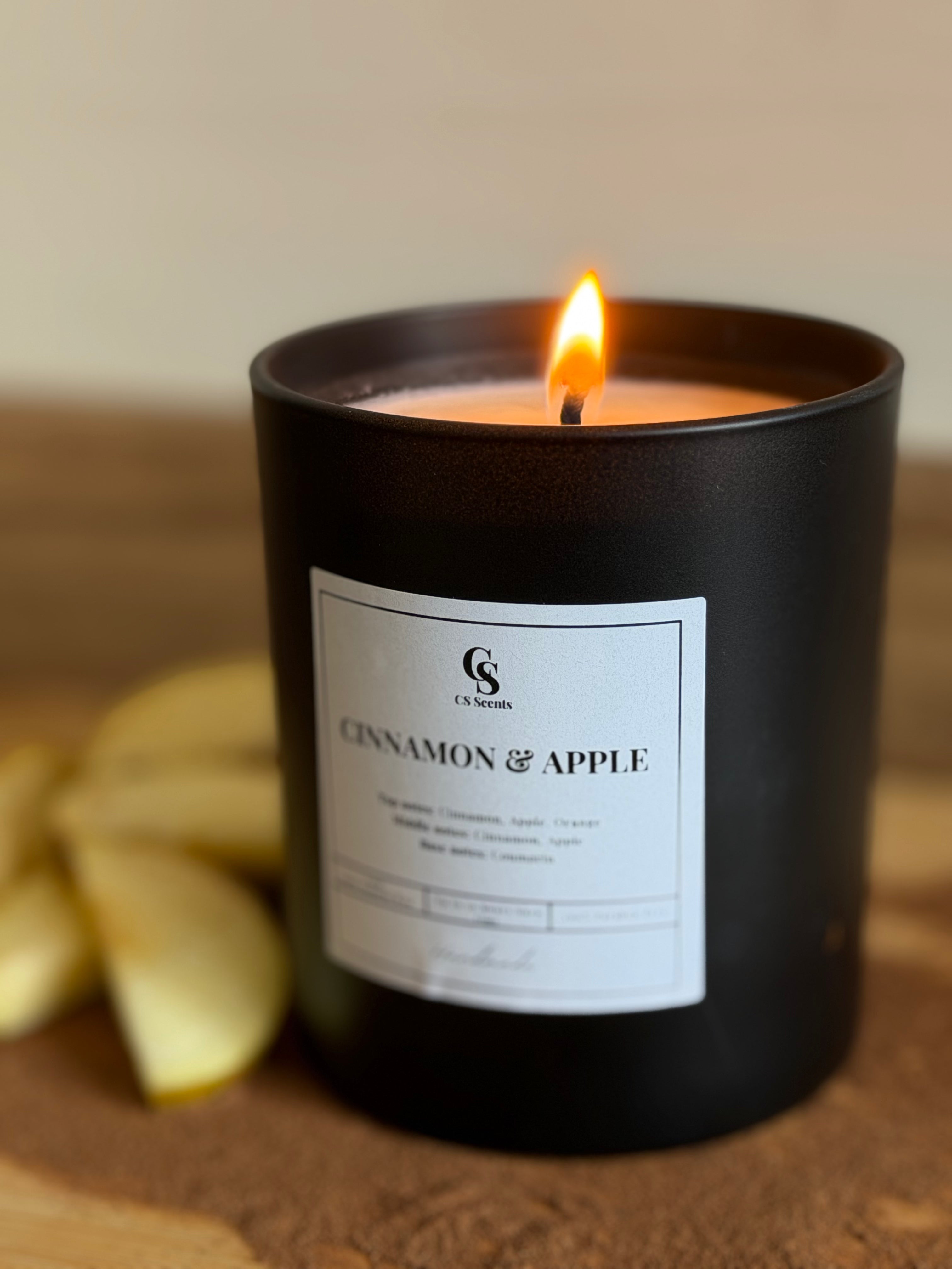 165g Cinnamon & Apple Candle